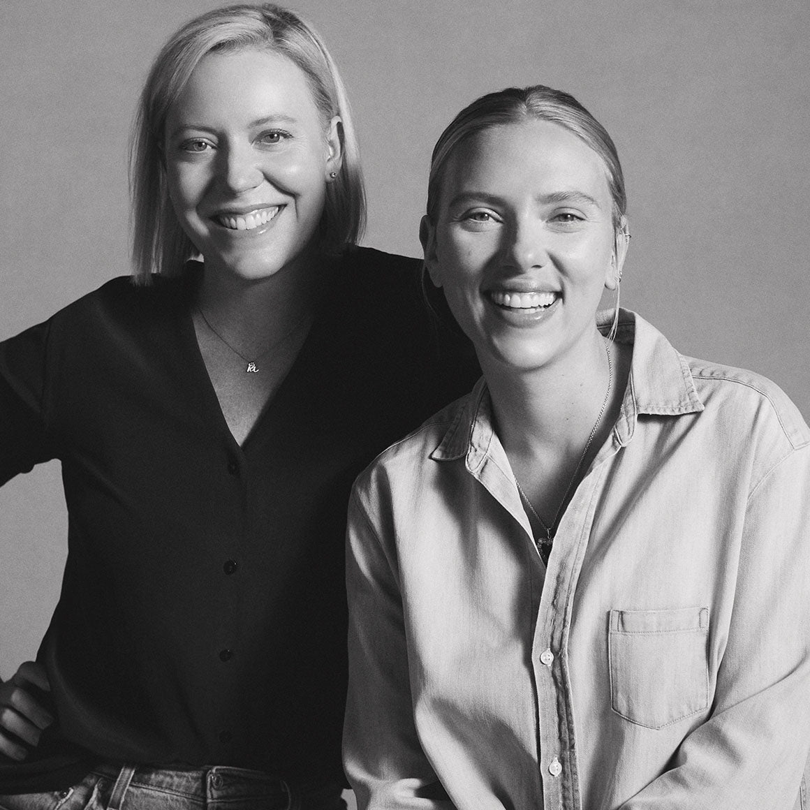 Black and white photo of Kate Foster and Scarlett Johansson