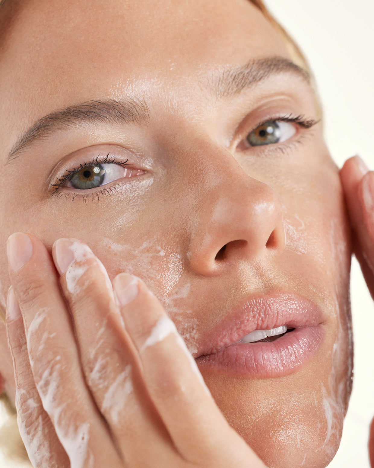 Photo of Scarlett Johansson using The Outset's Gentle Micellar Antioxidant Cleanser